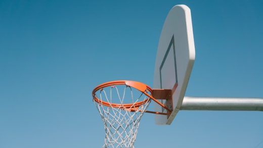 Les meilleurs paniers de basket pour transformer votre jardin en terrain de jeu